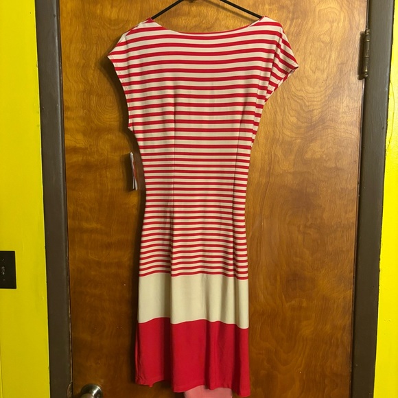NEW WITH TAGS Lori M Collection Red And Tan Striped Dress M Tie Waist - Picture 2 of 5